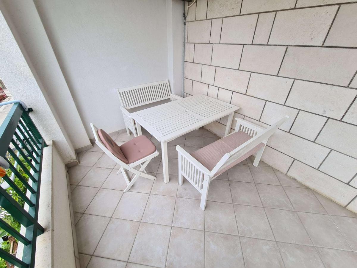 Apartments Harmony Of Five Makarska Exterior photo